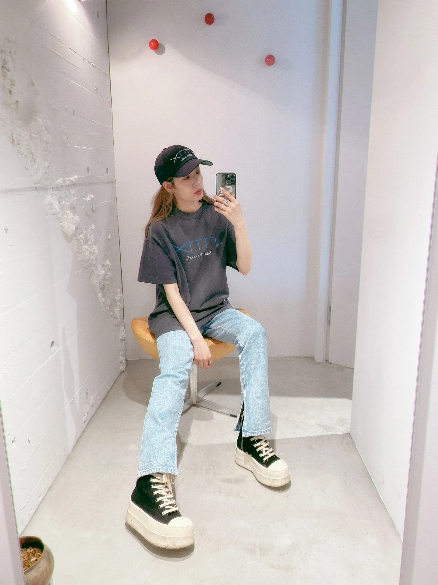 SAINT Mxxxxxx SM6 TEE/BLK latest model SM6 basic LOGO printed TEE, washed black S-XL, garment dyeing, heavy washing to make old, hanging holes, highly restored original printing, correct with anti-counterfeiting angel mark